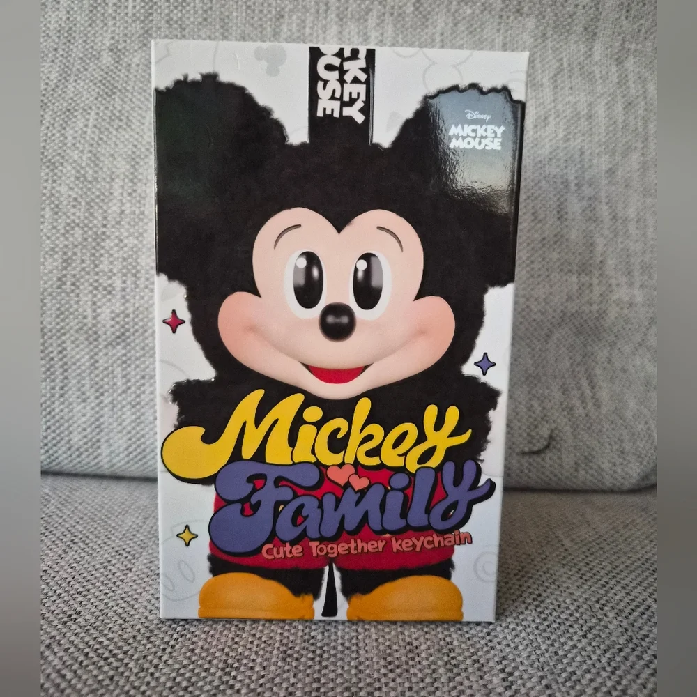 Mickey Mouse | Pop Mart Mickey Family Confirmed Blind Box
